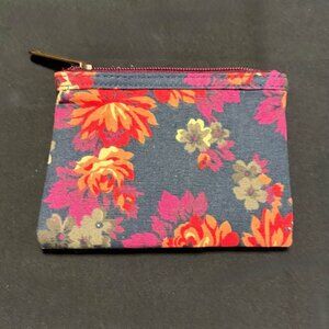 LN Primrose Hill London Floral Wallet/Coin Purse 5"x4" Zipper Red & Navy